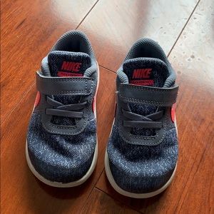 Toddler girl Nike sneakers
